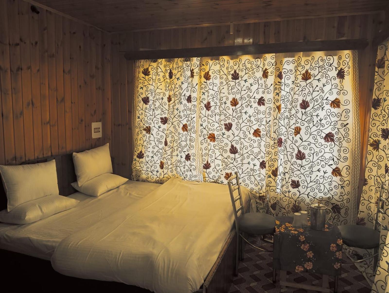 Pahalgām New Prince Cottage & Saibha Palace מראה חיצוני תמונה